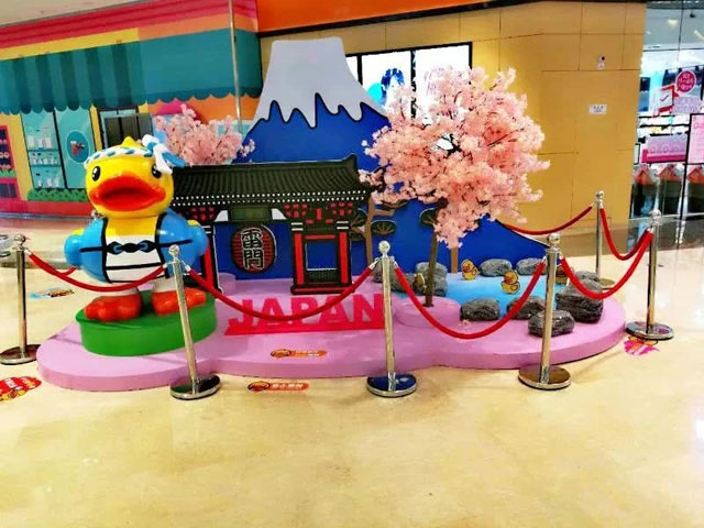 江蘇購物廣場DP點(diǎn)美陳主題IP展