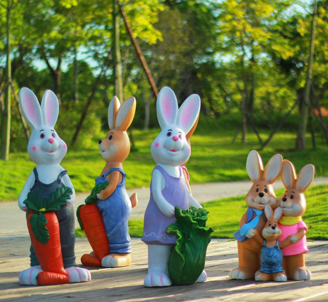 卡通動(dòng)物戶外街景