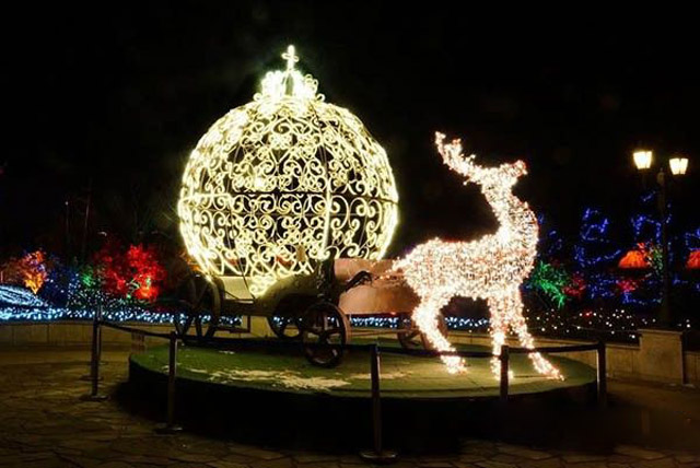 商業(yè)廣場(chǎng)燈光美陳裝飾