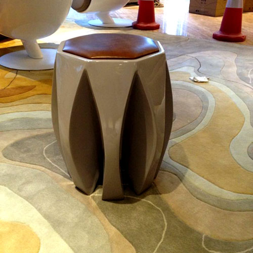 室內創(chuàng)意圓凳